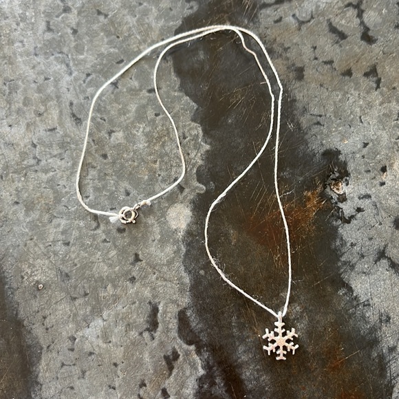 Dogeared Silver Snowflake Necklace - Picture 7 of 7